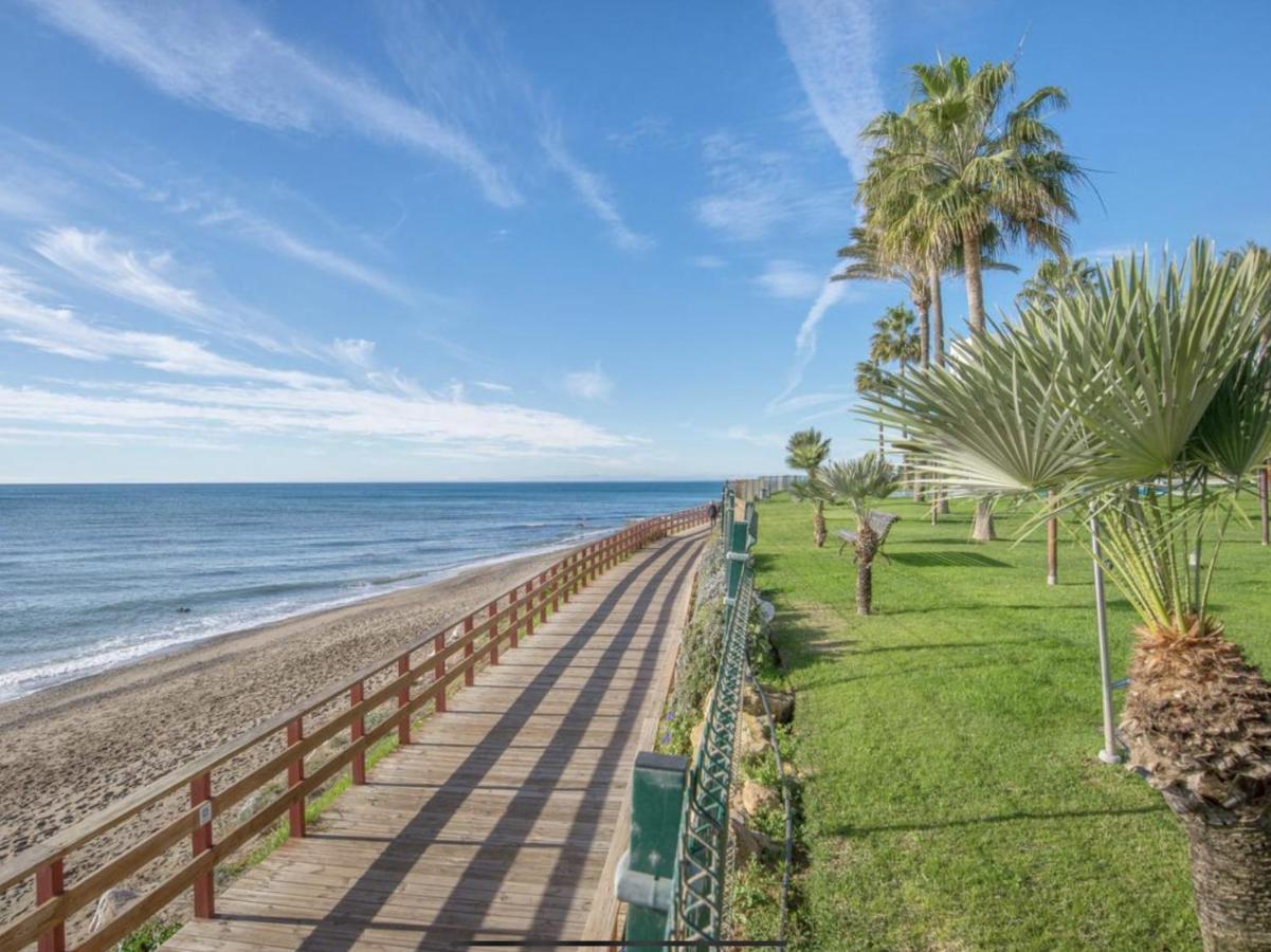 Mi Capricho B17 Beachfront Apartment Sitio de Calahonda 外观 照片