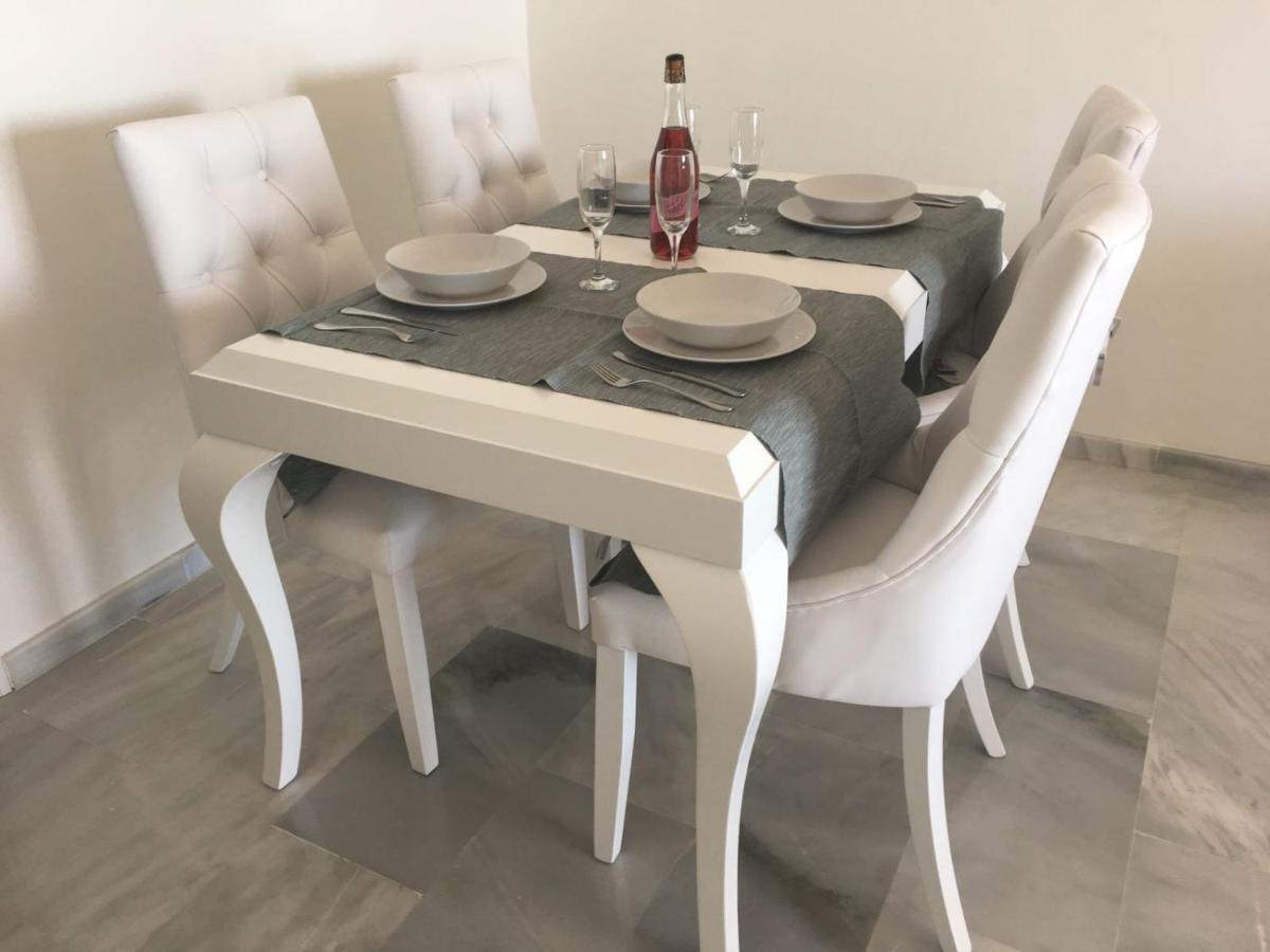 Mi Capricho B17 Beachfront Apartment Sitio de Calahonda 外观 照片